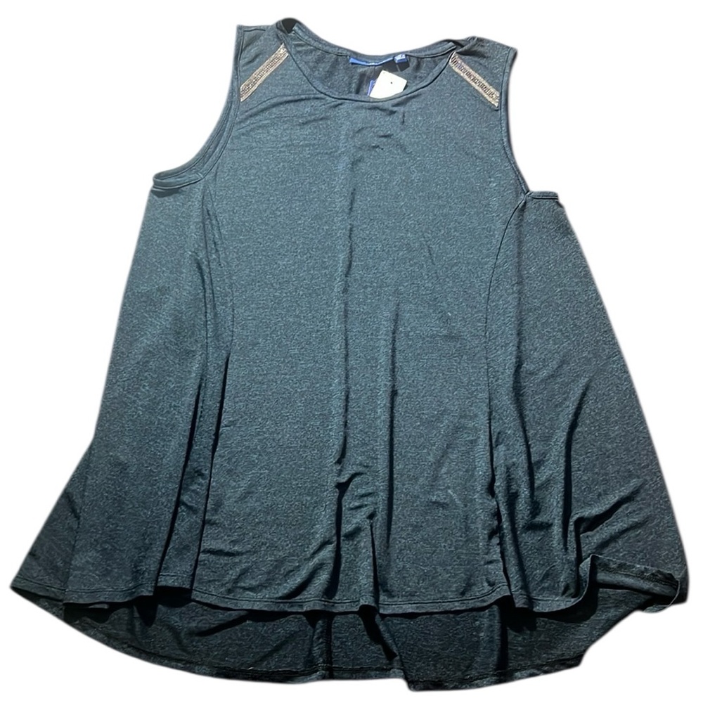 NWT Women’s APT 9 stainless top